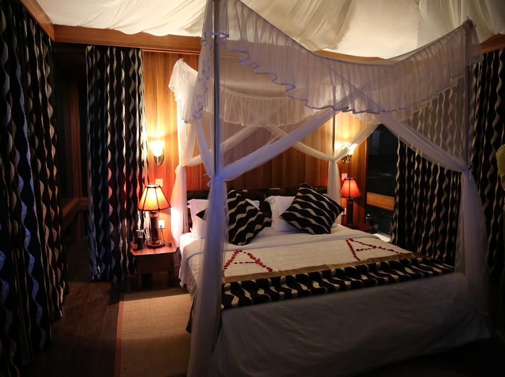 Aa Lodge Maasai Mara Talek Exterior photo